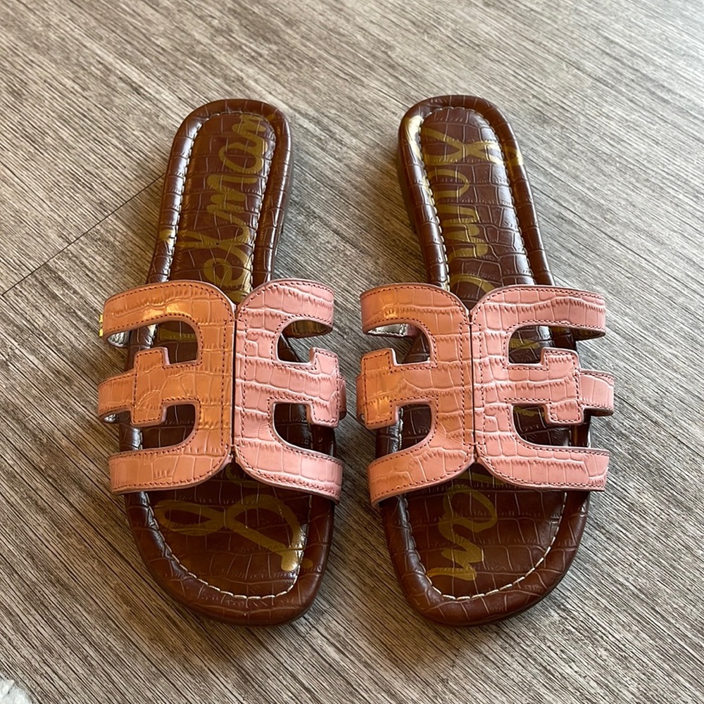 Sam Edelman Bay Cutout Slides Side 9 1/2